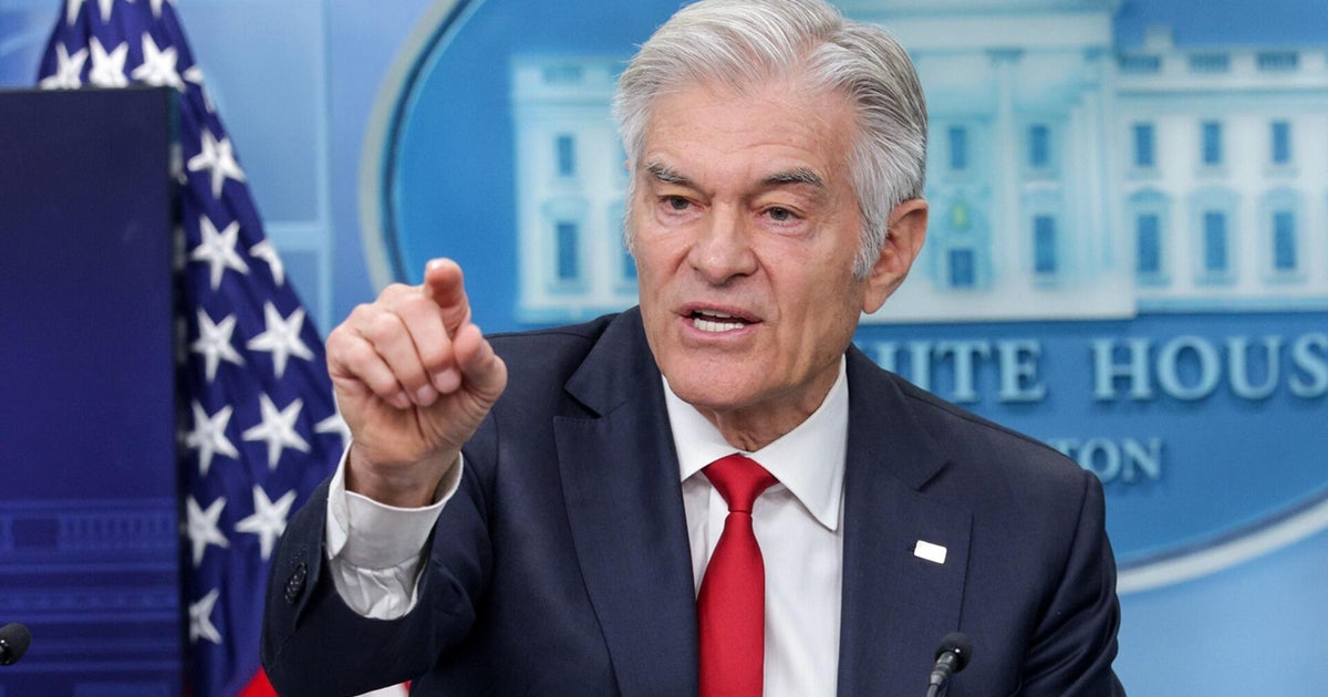 Watch: Dr. Oz takes questions on Ebola outbreak, Trump’s health at White House press briefing