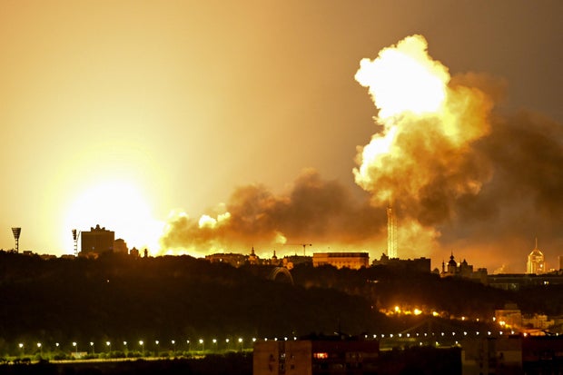 TOPSHOT-UKRAINE-RUSSIA-CONFLICT-WAR