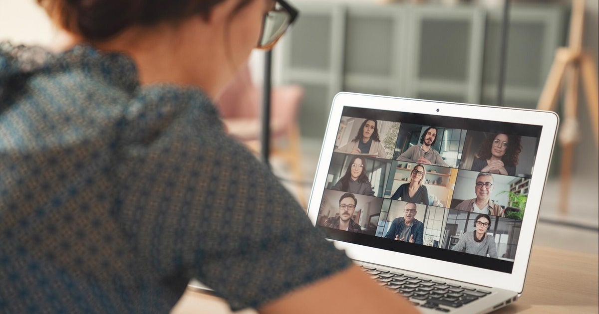 Remote work hurting the job market for young college graduates, new research finds