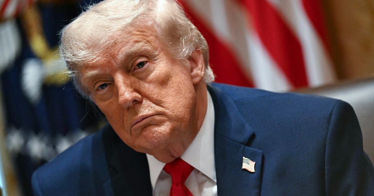 Trump signs AI executive order to give government early look at new models