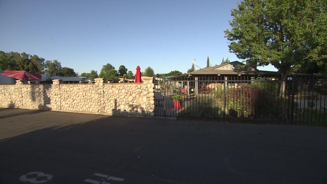kc-del-paso-blvd-mobile-home-park-stabbing.jpg 