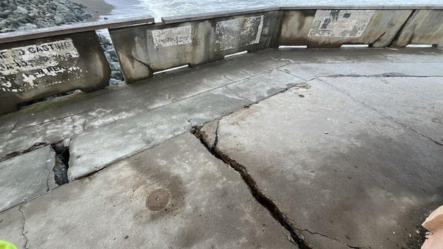 pacifica-pier-cracks-060426.jpg 
