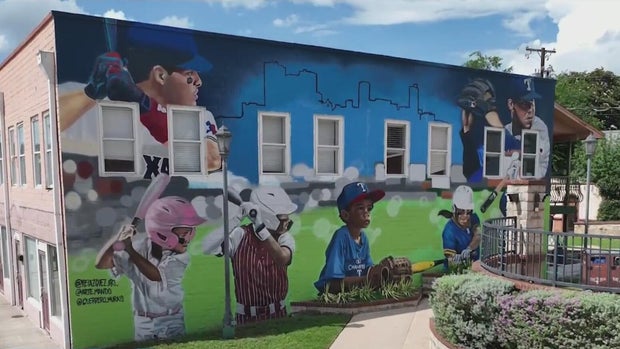 Mural, Fort Worth artist Juan Velasquez 