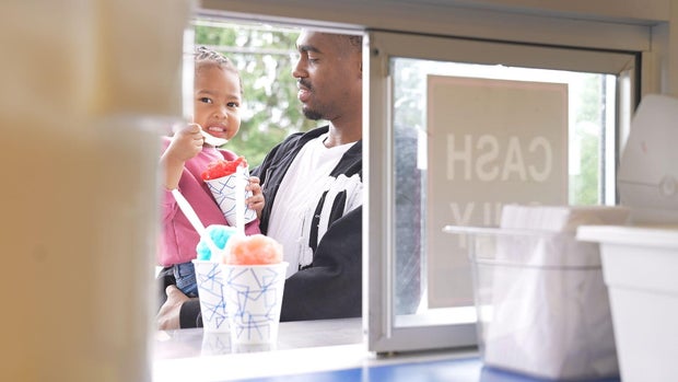 Customers Visit The Original Hawaiian Island Snoball in Maryland 