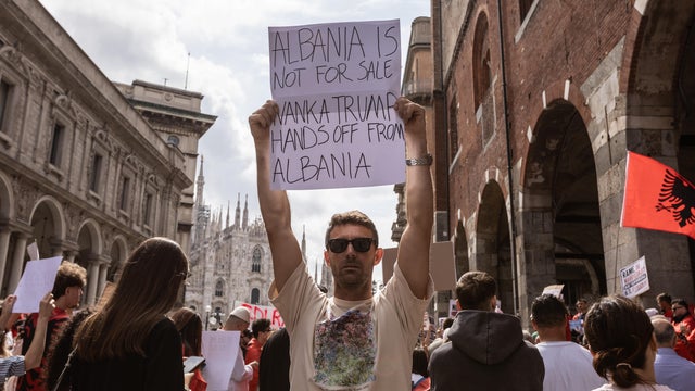Albanians Protest At Development Of The Pish&Icirc; Poro-Narta Reserve 