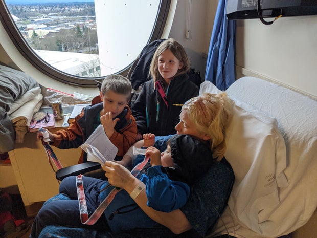 Pregnant mom diagnosed with Stage IV cancer after symptoms were dismissed