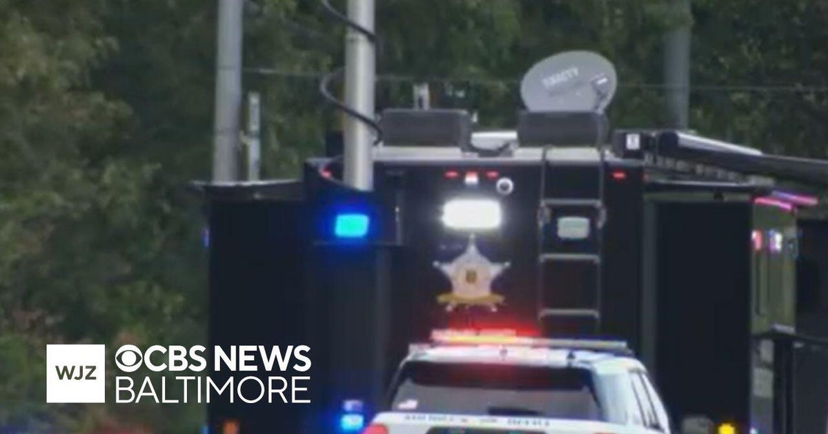 Drug deal suspect killed after fiery five-car crash - CBS Baltimore