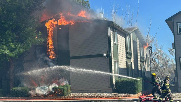 apartment-building-fire.jpg 