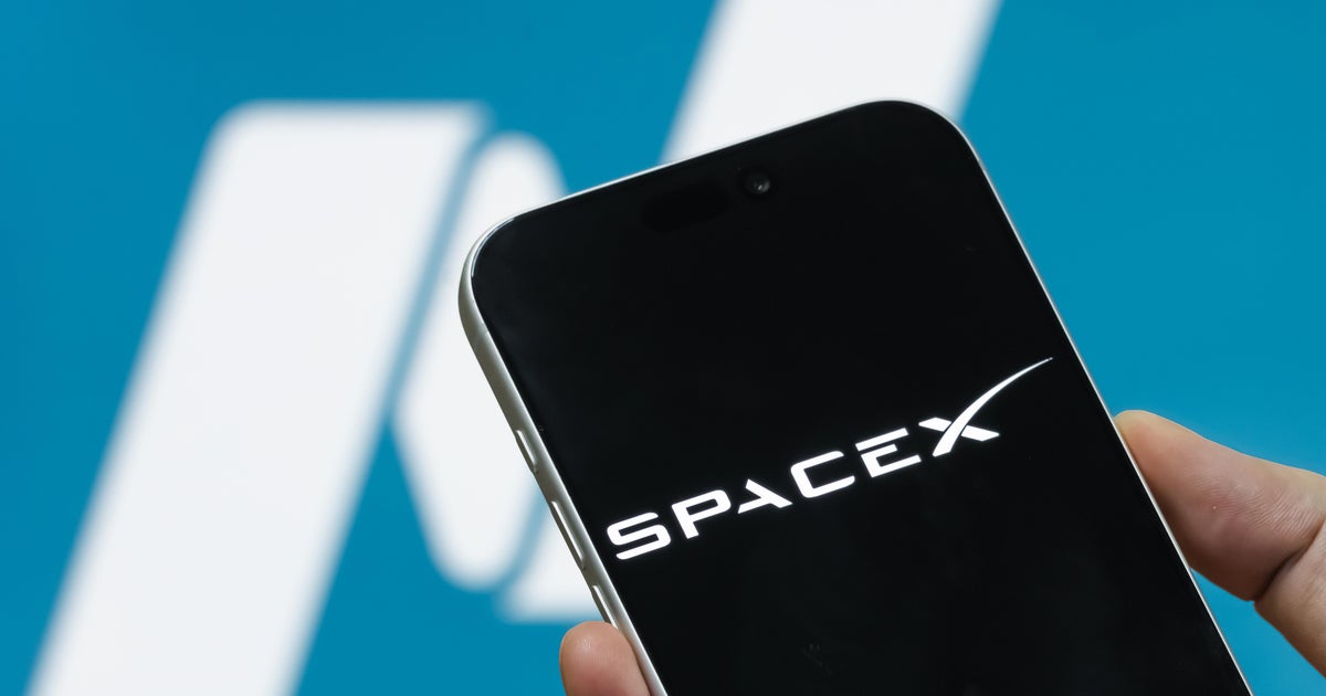 SpaceX ще започне търговия след набиране на $75 милиарда в рекордно IPO
