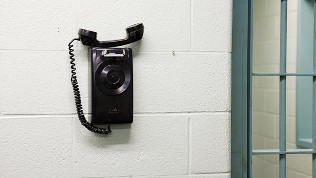Telephone in prison 