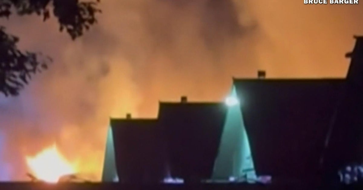 Saratoga barn fire kills at least 17 racehorses