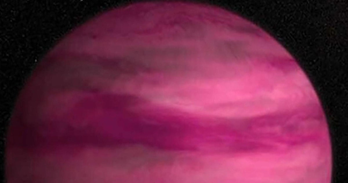 Researchers find salty clouds surrounding "Pink Planet"