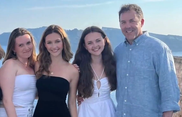 Dad teams up with former CBS News head to share family finance tips