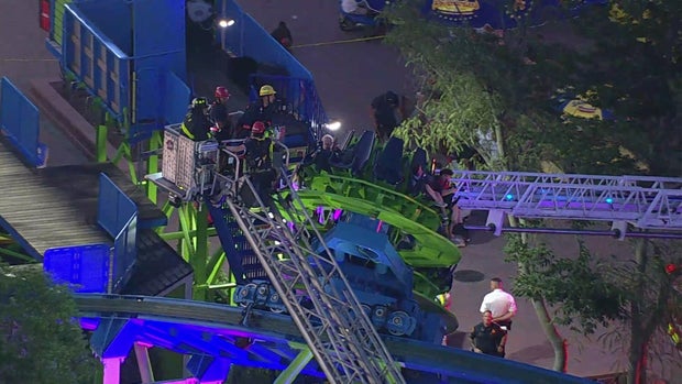 Firefighters help riders stuck on amusement park ride
