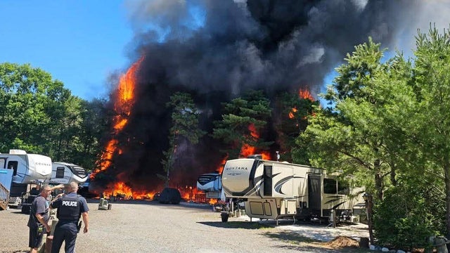rv-park-fire-credit-jill-leson-of-barnegat-volunteer-fire-co-ladies-auxiliary-1.jpg 