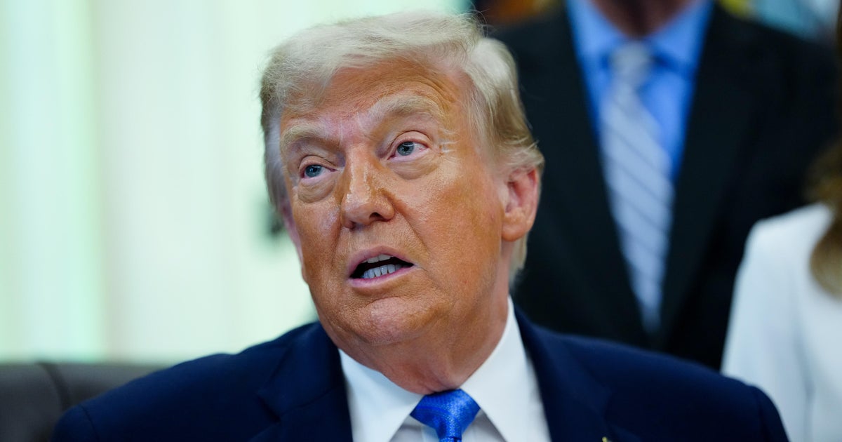 Trump-linked firm is lobbying for pardons and its first client already paid $500K