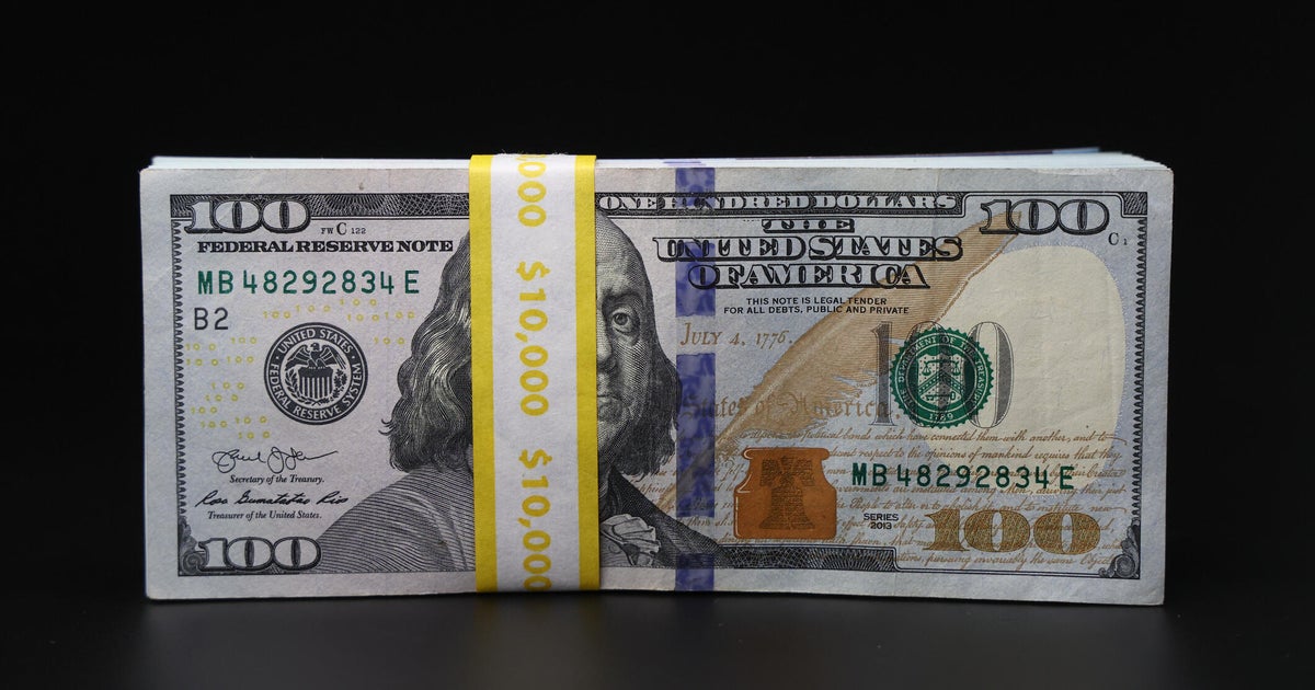 Каква лихва би донесъл компактдиск за $10 000 за 3 години?