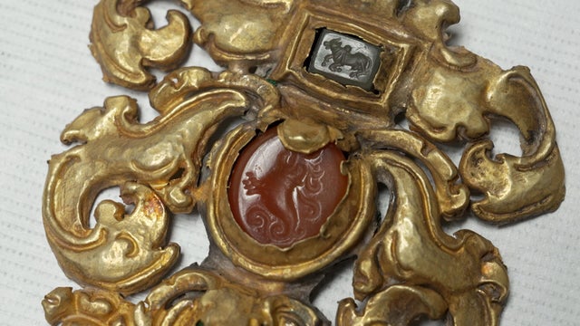 ot-lootingofcambodia-2535052-640x360.jpg 