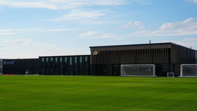 denver-summit-fc-center.jpg 