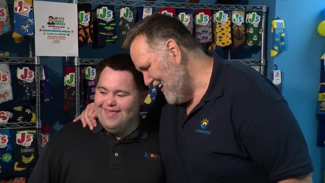 tease-2a-johns-crazy-wcbsi8t2-hi-res-still-00-00-3816.jpg 