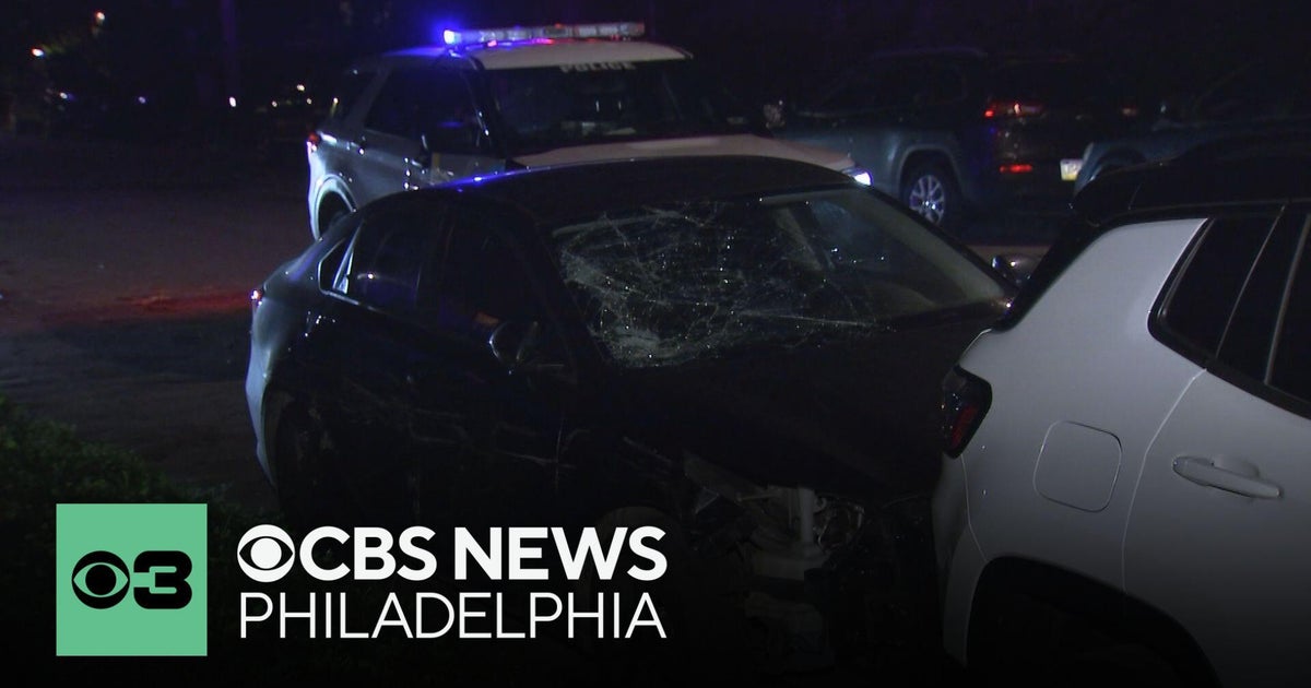 Philadelphia police officer recovering after being hit by a car - CBS ...