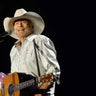 Alan Jackson Last Call: One More for the Road - The Finale 