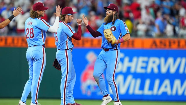 Los Angeles Dodgers v Philadelphia Phillies 