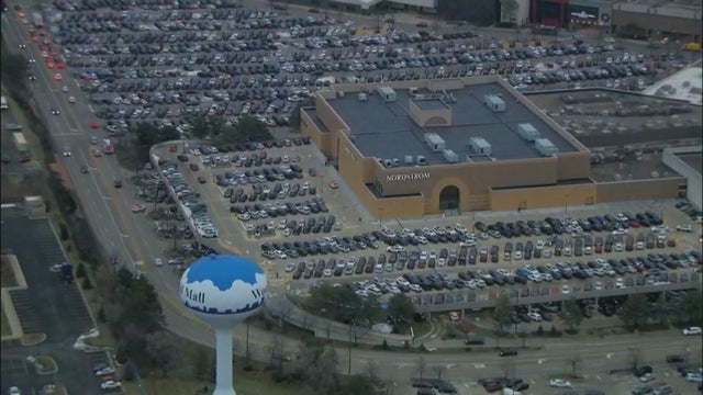 woodfield-mall.jpg 