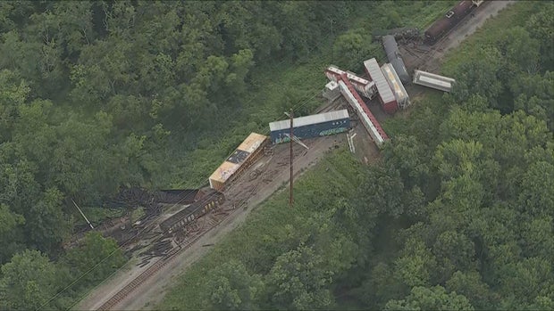 train-derailment.jpg 