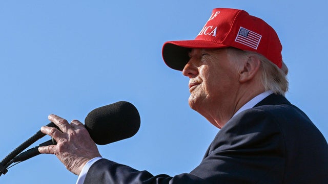 thumbs-trump-texas.jpg 