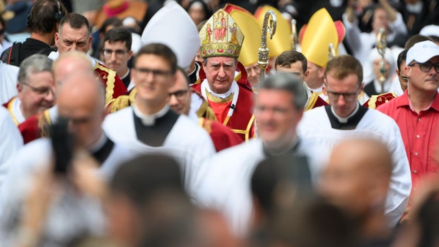 Pope Leo XIV Clashes With Society of Saint Pius X Over Episcopal Consecrations 