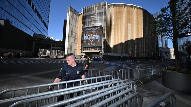 Police set up barricades around Madison Square Garden on July 2, 2026 in New York City. 