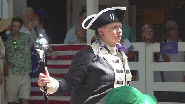 Reenactors brave heat wave to bring Philly's history to life 
