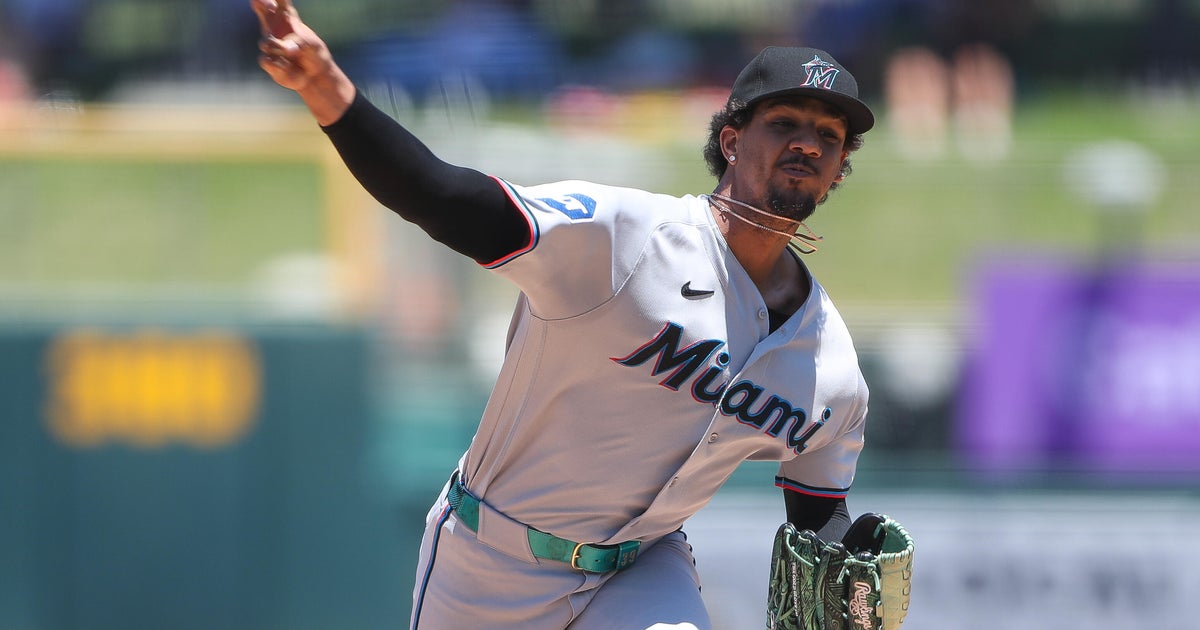 P&eacute;rez pulled after 7 perfect innings against As, and Marlins nearly blow 8-run lead in 9-8 win