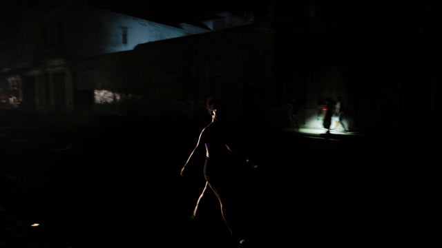 Cuba begins to restore power to Havana following nationwide blackout 