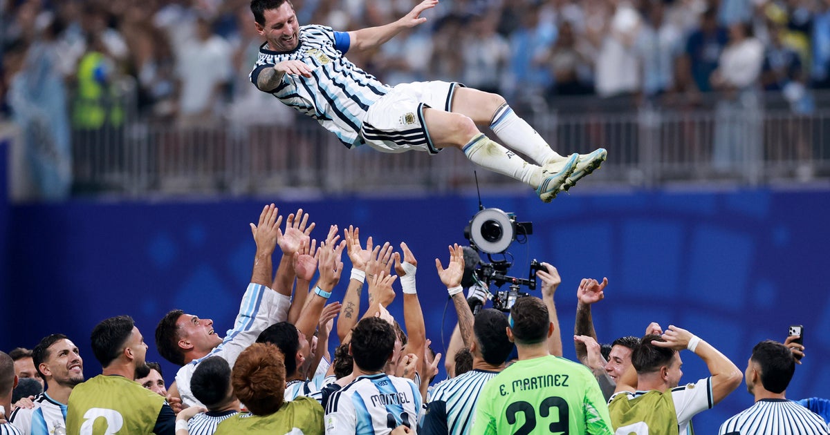 Argentina fans in Miami Beach celebrate thrilling World Cup comeback
