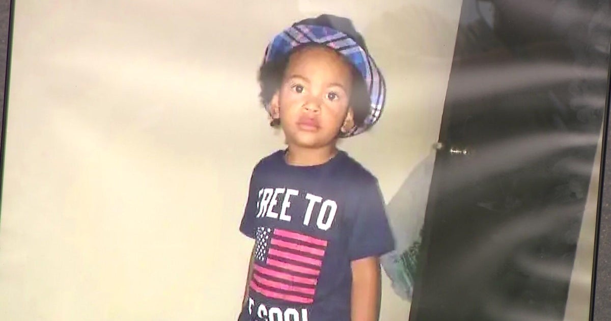 10 years after toddler LeVonte King Jones killed in drive-by shooting, family continues to seek answers