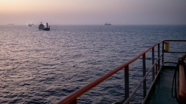 Strait Of Hormuz Reopening Complicated By Mines And Uncertainties Of Ceasefire 