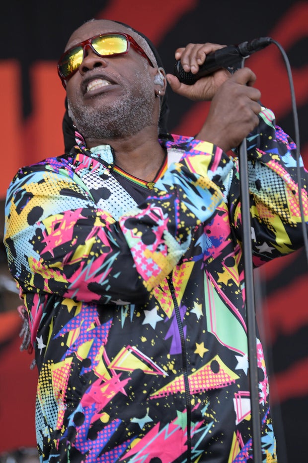 ed-spinelli-summerfest-w3d1livingcolour03.jpg 