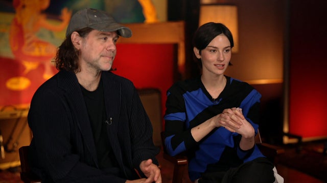 extended-gracie-abrams-aaron-dessner-1920.jpg 