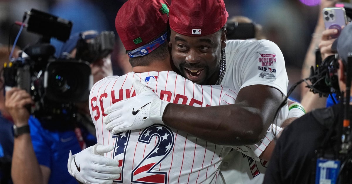 Walker spoils Philly's Kyle Schwarber party, rallies to win Home Run Derby