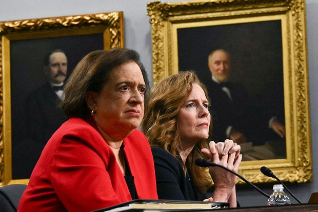 Supreme Court pushes Congress for more security: "Threats have come very close"