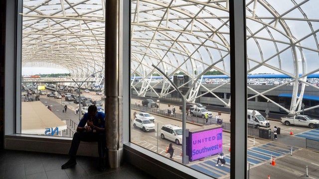 Number Of Travelers Expected To Break Records Ahead Of July 4th Holiday Week 