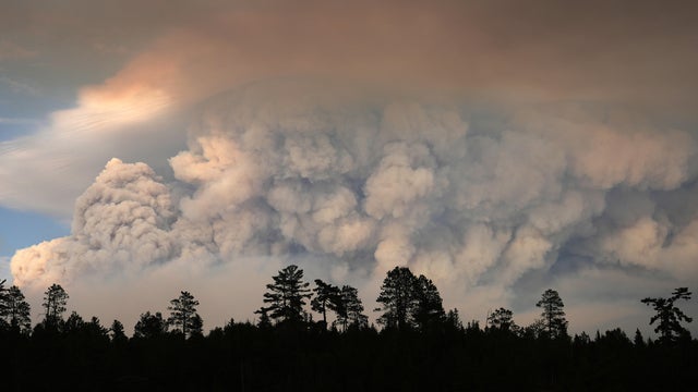 Boundary Waters Evactuation During Minnesota Wildfires. 