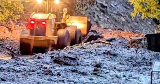 Mudslides block road, trap visitors at Colorado national park