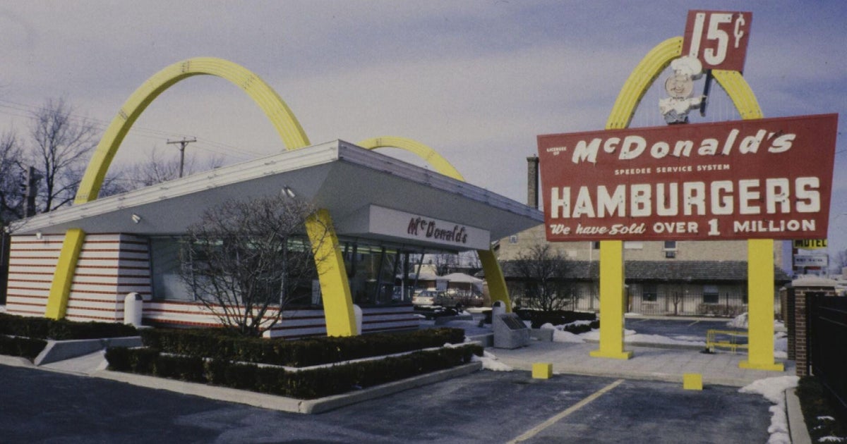 cbsnews.com - Noel  Brennan - America at 250: How Chicago revolutionized the fast food industry