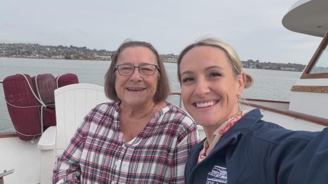 stephanie-gollmer-and-mom-carol-boisa.jpg 