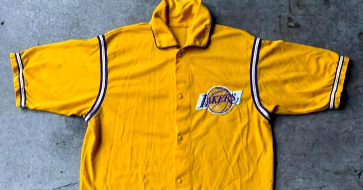 Teen makes close to $100k after finding Lakers jacket from 1972 NBA Finals at Goodwill