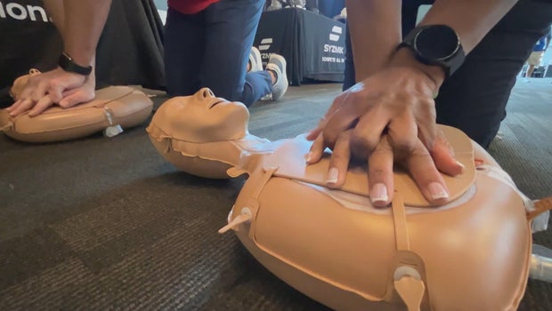 Philadelphia-area football coaches learn CPR techniques at training combine: 