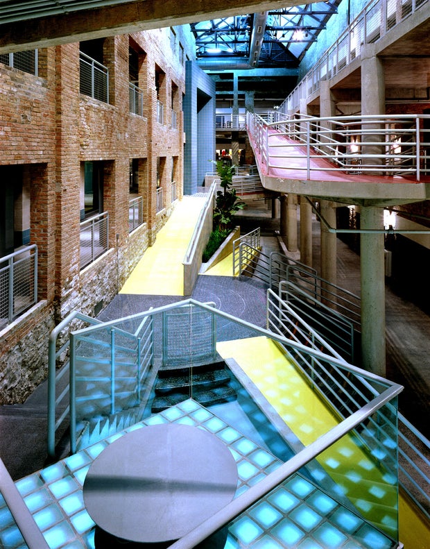222100-n3.jpg 
